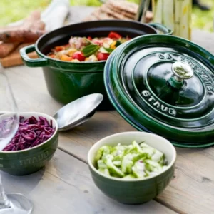 Staub Cocotte Rund Aus Gusseisen Mit Dämpfeinsatz In Basilikum 18