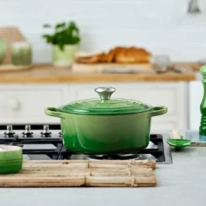 Le Creuset Bräter SIGNATURE Rund In Bamboo Green 24 Cm / 4,2 L 13