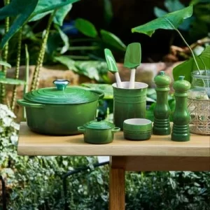 Le Creuset Bräter SIGNATURE Rund In Bamboo Green 24 Cm / 4,2 L 17